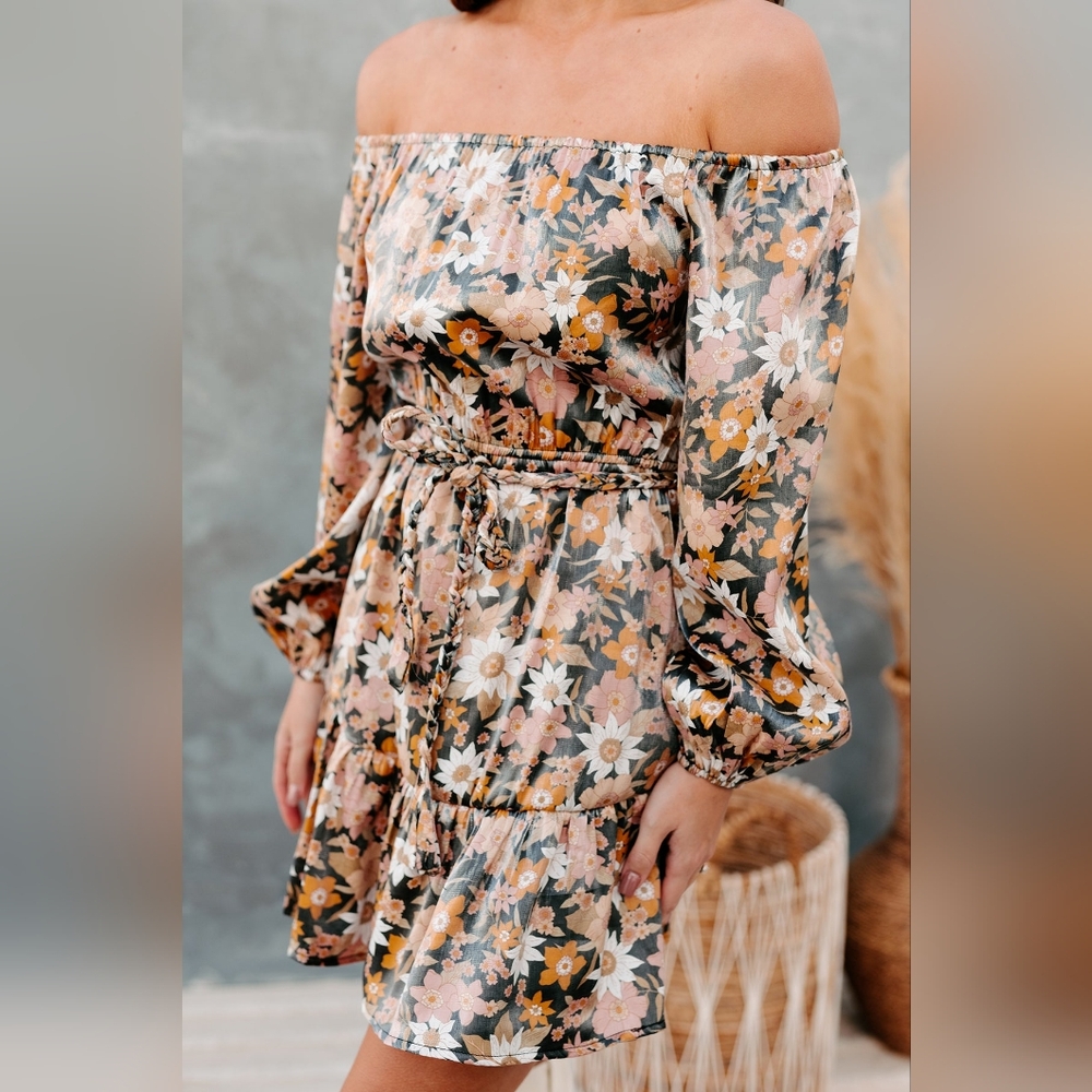 NWT Aakaa Floral Off Shoulder Dress